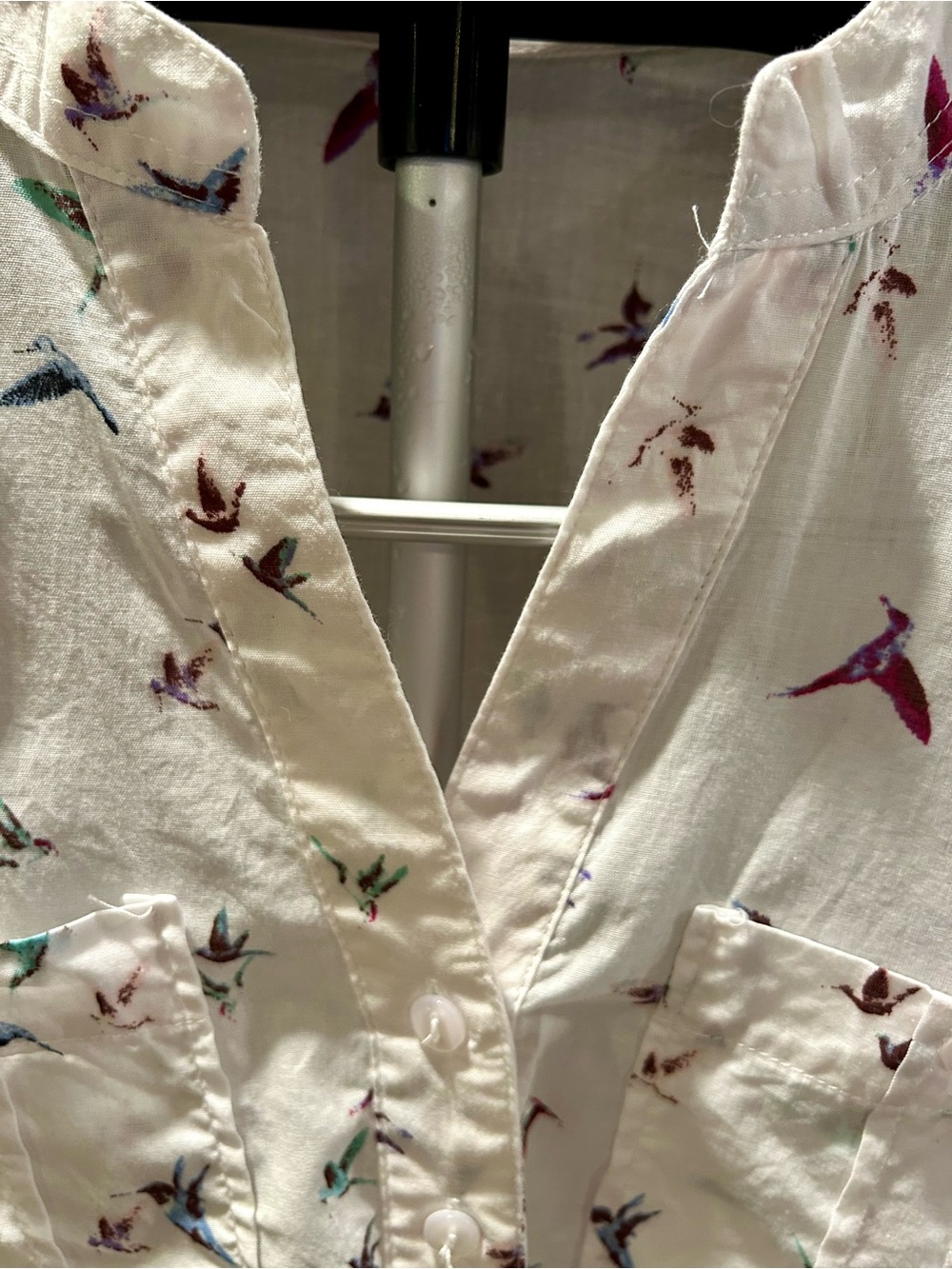 Eden and Olivia Women’s White Pullover Blouse with Multicolor Hummingbird Print - Picture 3 of 8
